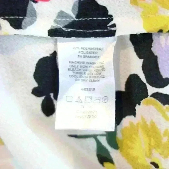 Ann Taylor Floral Short Sleeve Ruffled Bib Blouse w/ Neck Button Size XS Petite - Picture 8 of 8